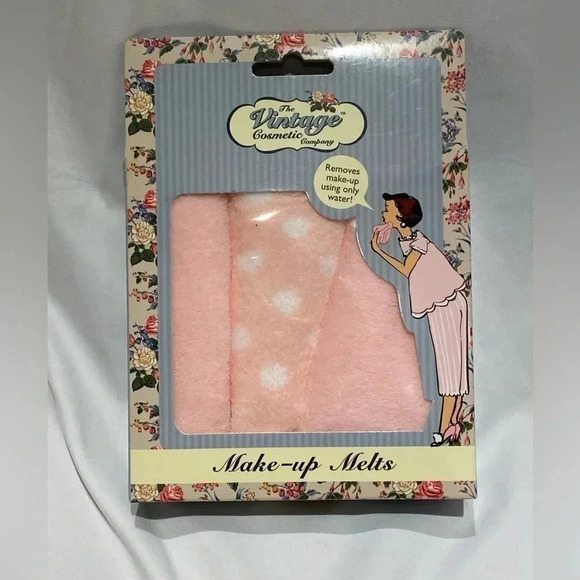 The Vintage Cosmetic Company Makeup Melts 3 Pink Dual Sided Towels - Picture 1 of 2